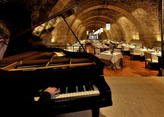 Parador De Santiago - Hostal Reis Catolicos